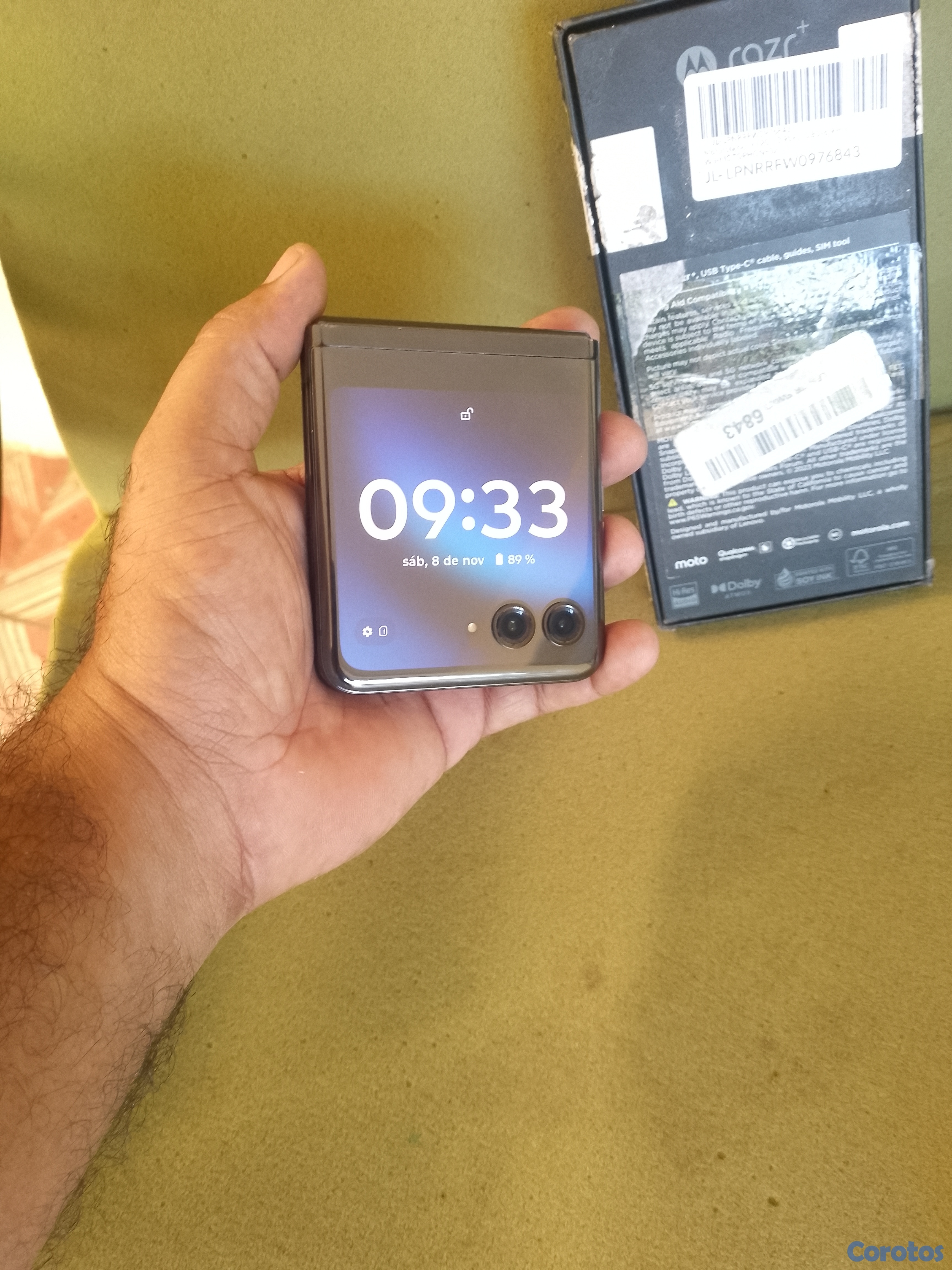 celulares y tabletas - Motorola Razr 2023 Plus 256GB Desbloqueado  3