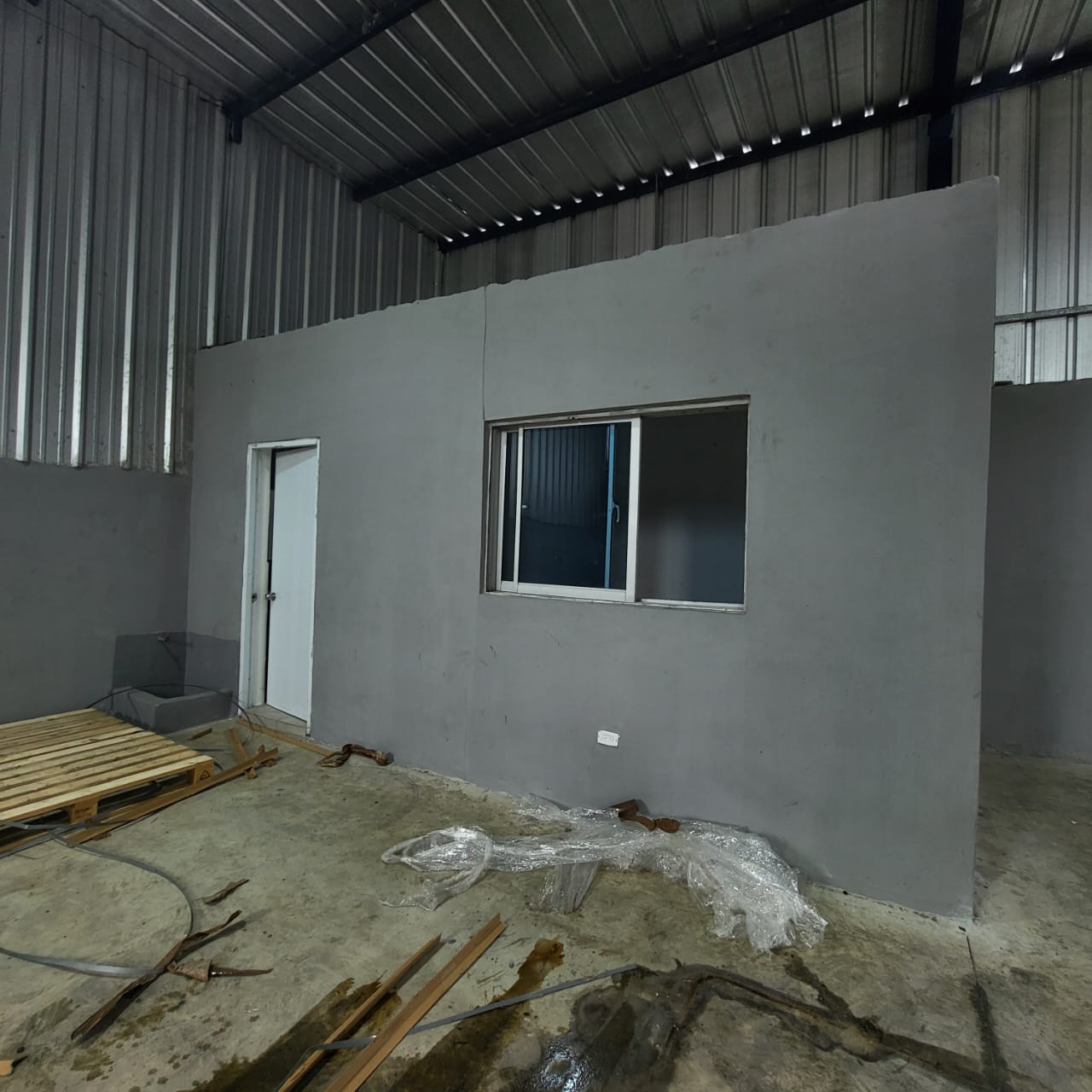 otros inmuebles - Nave en Alquiler en Santo Domingo Norte 220mts 3