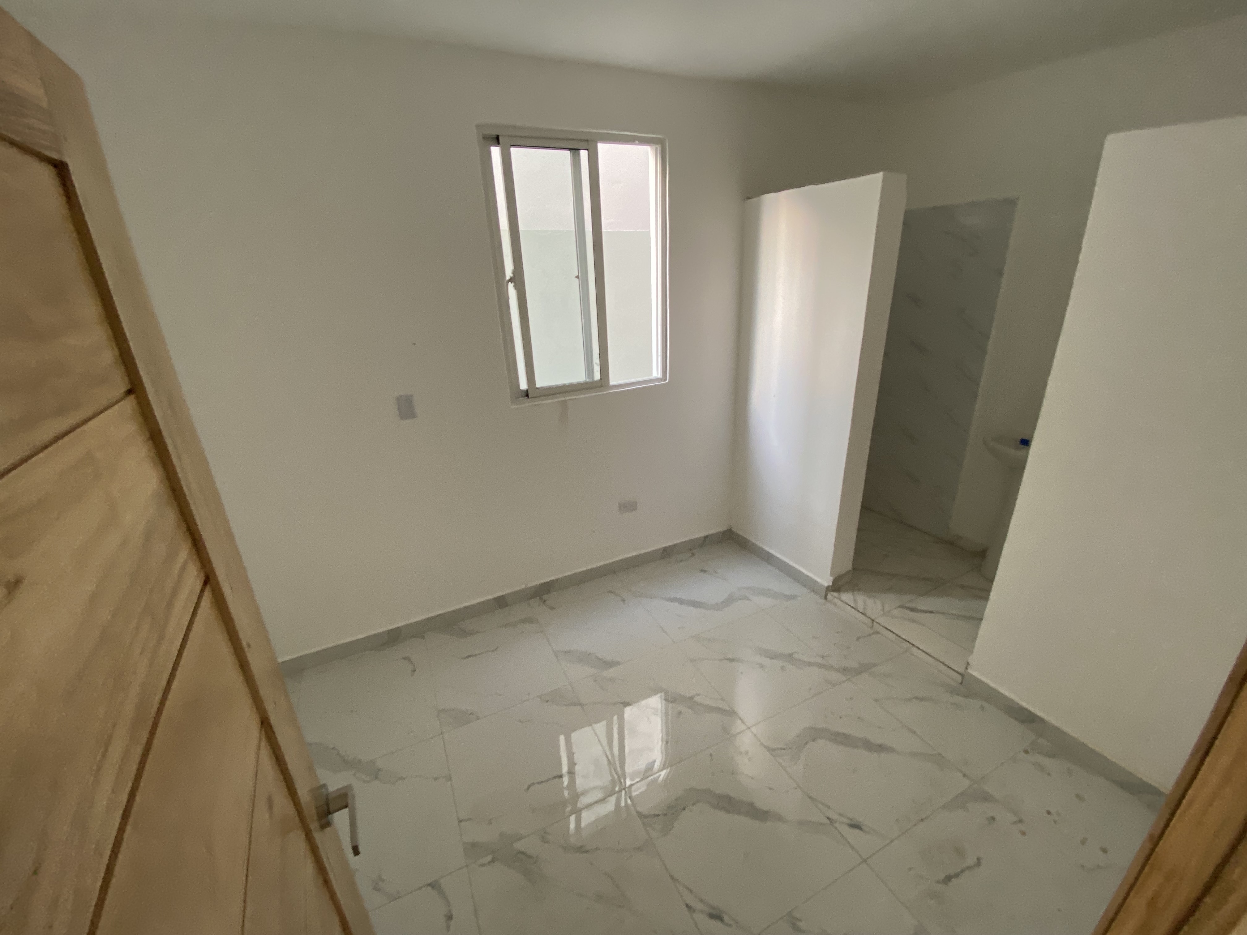 casas - CASA DE 2 STO DGO ESTE CON ASESÓ POR LA ECOLÓGICA Y LA ATOPISTA DE SAB ISIDRO 9