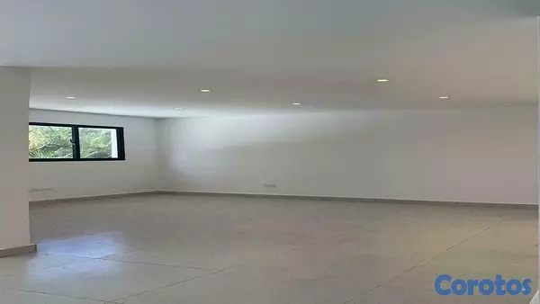 oficinas y locales comerciales - Alquiler local ideal para oficinas en La Julia 6