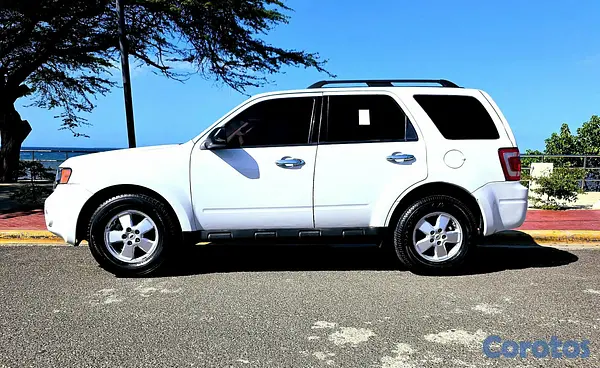 jeepetas y camionetas - FORD ESCAPE 2011  3
