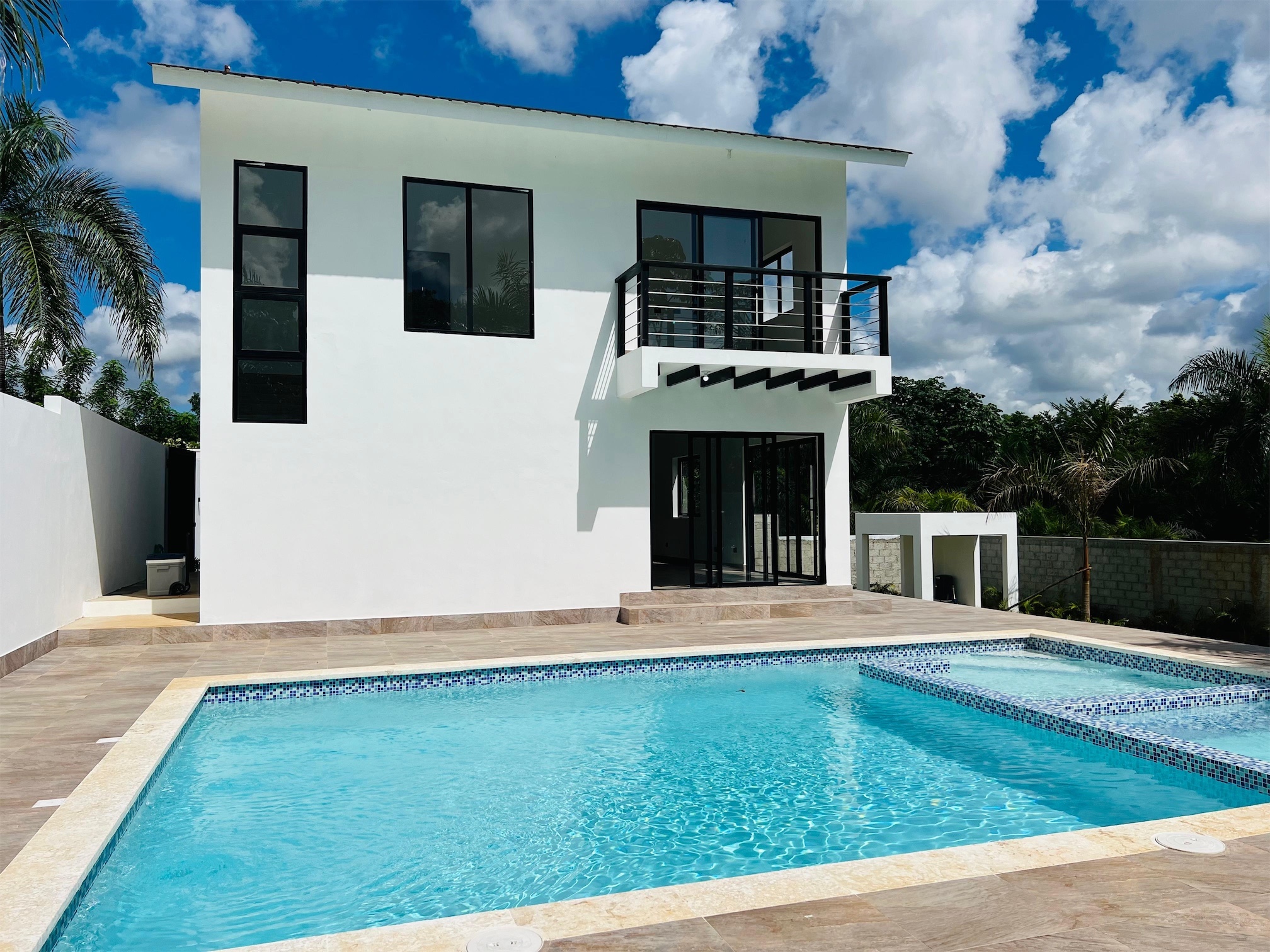 casas vacacionales y villas - Venta de Villa  con piscina en Matua la cuaba a 45 minutos de Santo Domingo