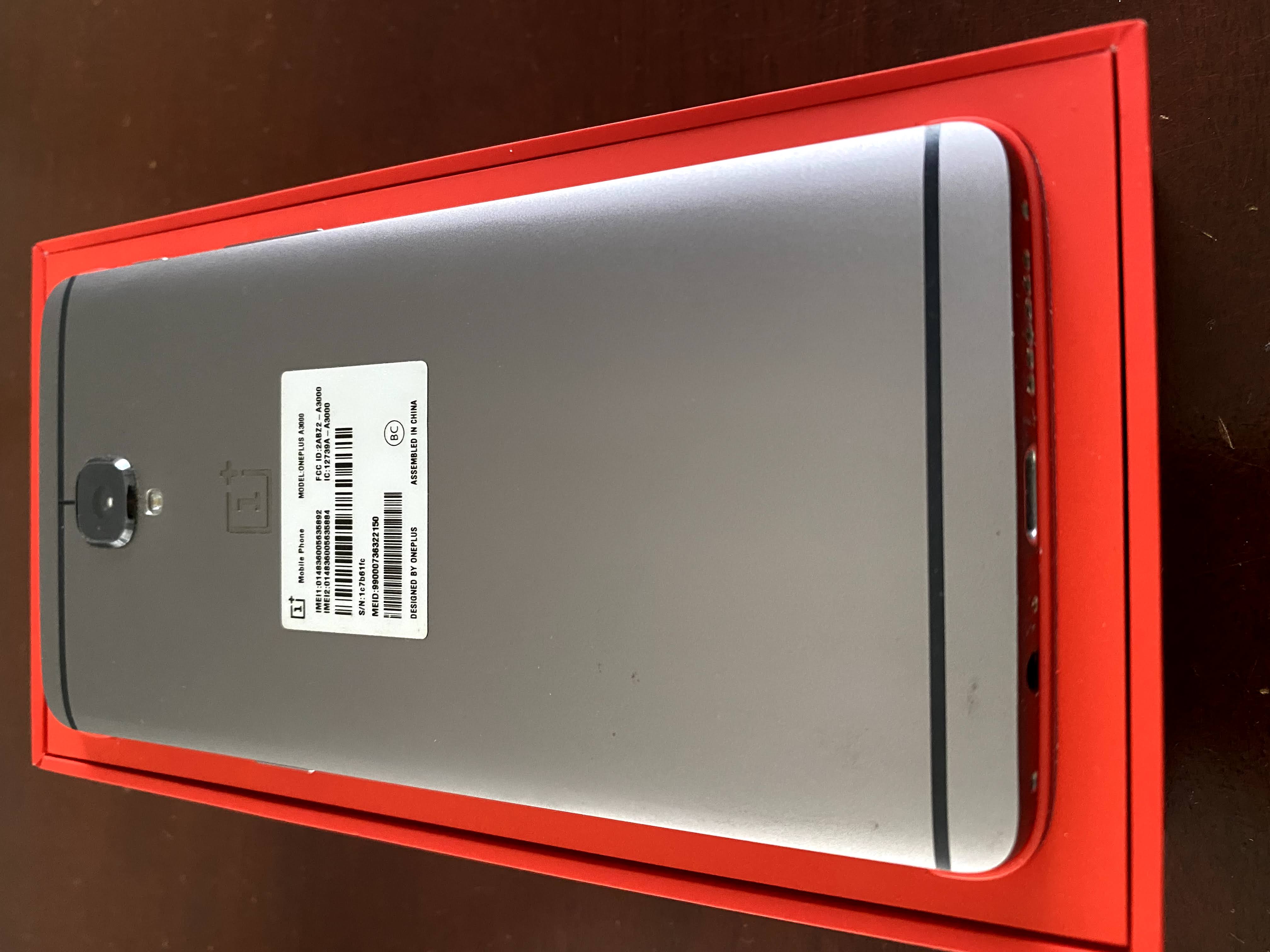 celulares y tabletas - Vendo en Bavaro celular Oneplus 3T de 128 gb
