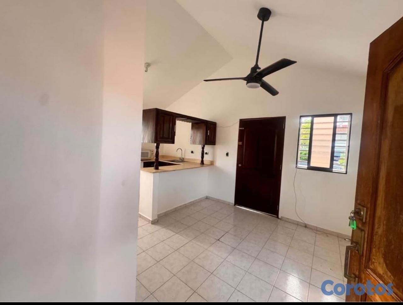 apartamentos - apartamento en alquiler a pocos pasos del palacio presidencial, zona céntrica. 3