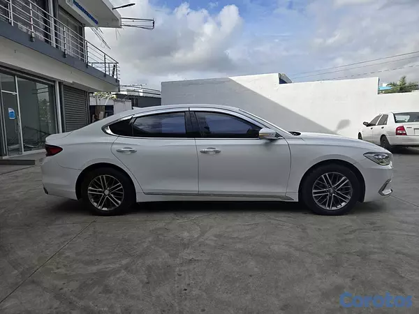 carros - HYUNDAI GRANDEUR 2018 BLANCO 9