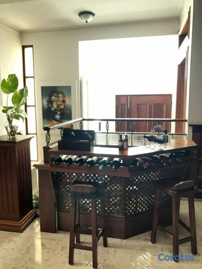 casas - Elegante residencia, máximo confort en Santiago 7