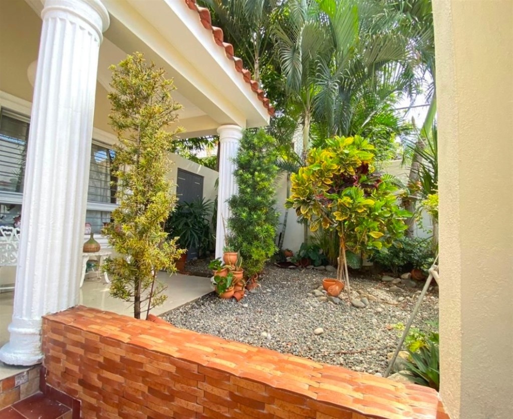 casas - HERMOSA CASA 2 NIVELES EN LOS CERROS DE ARROYO lll 4