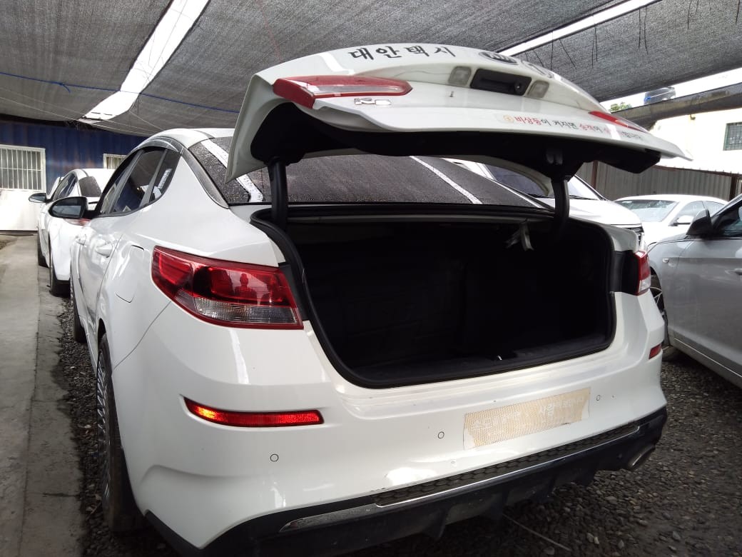 carros - KIA K5 2019 BLANCODESDE: RD$ 805,100.00 7