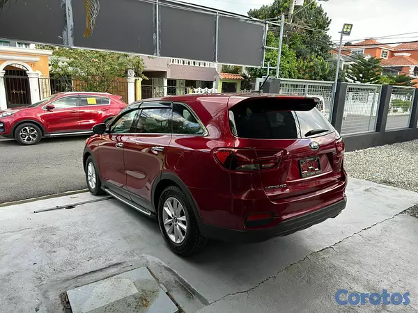 jeepetas y camionetas - Kia Sorento LX 2020 4