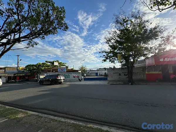 solares y terrenos - Solar Comercial En Venta En Av. Libertad, San Fran 9
