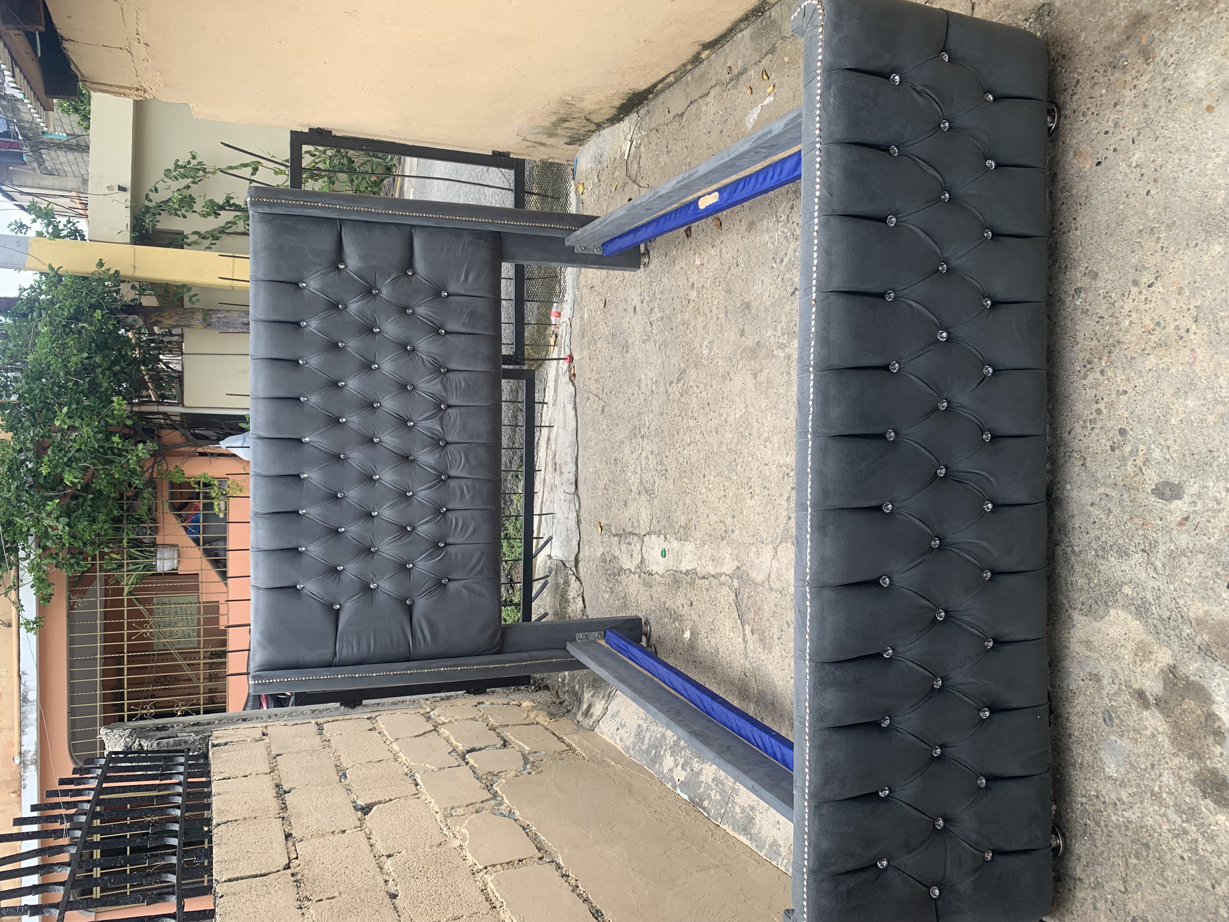muebles y colchones - Cama con su base y su colchón 