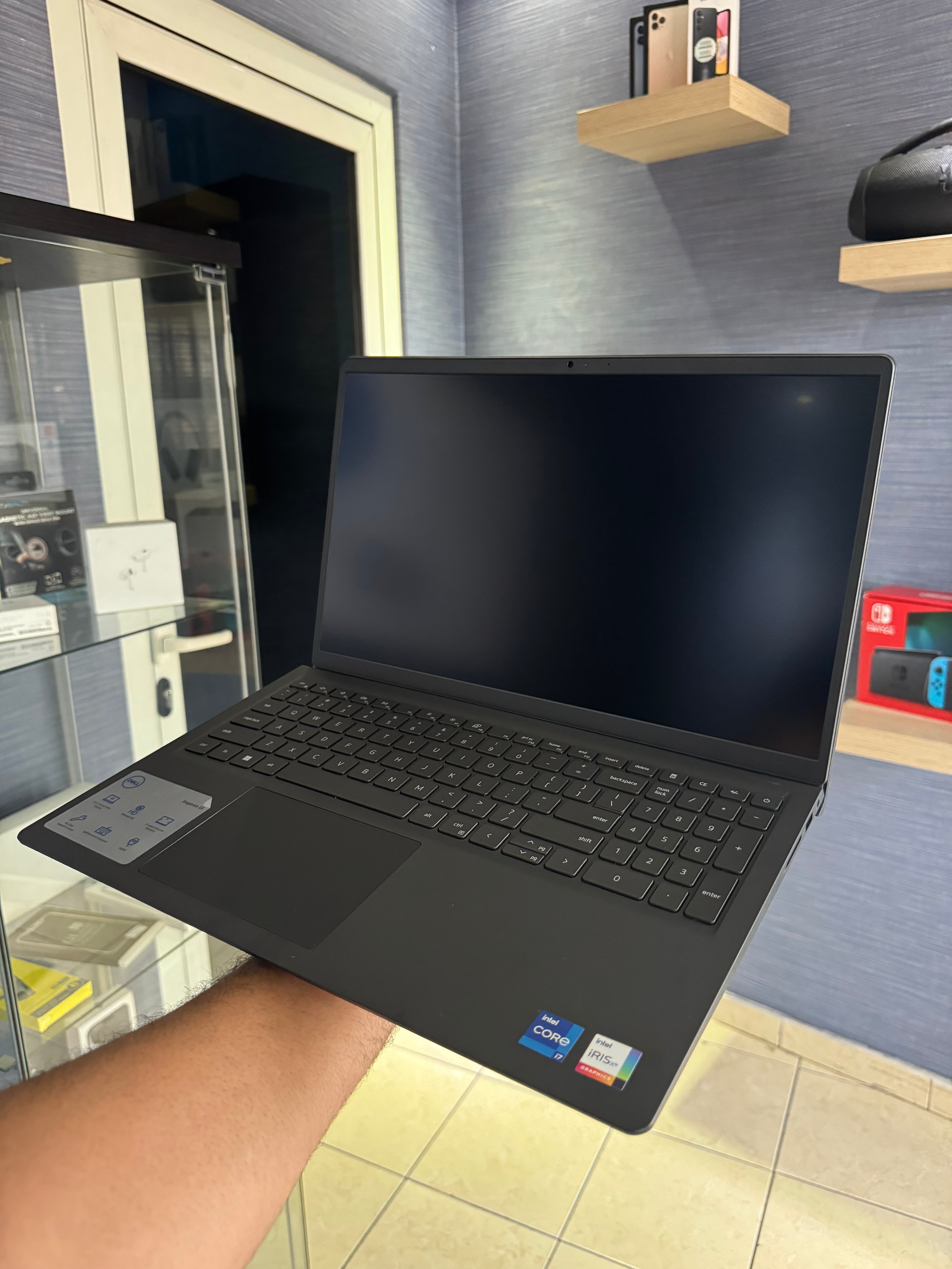 computadoras y laptops - PC Laptop DELL Inspiron 15-inch  intel i7 | 16GB R 1