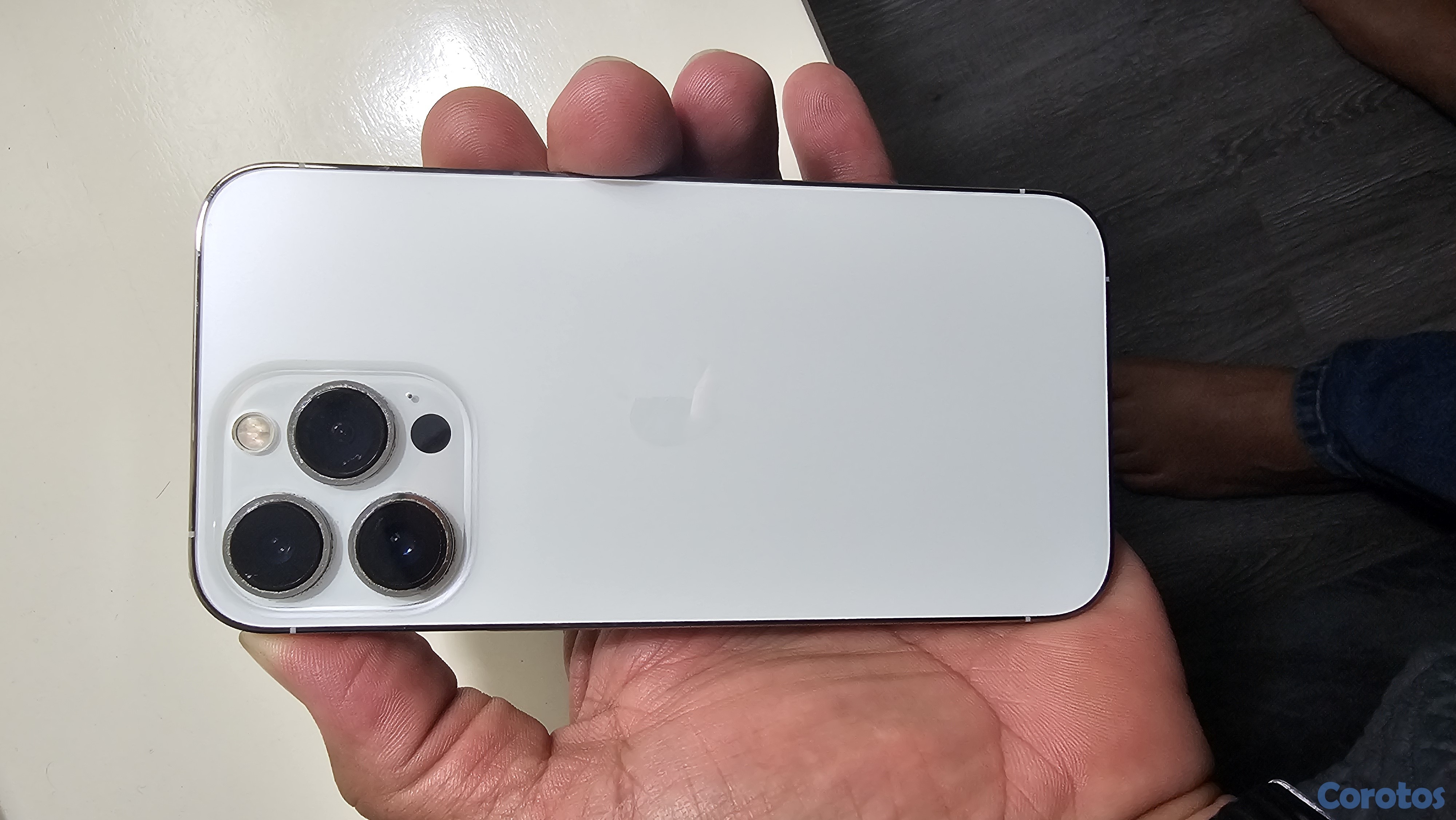 celulares y tabletas - VENDO MI IPHONE 13 PRO SILVER, COMO NUEVO!! 5