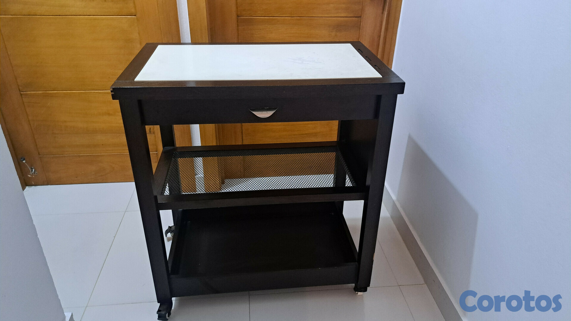 muebles y colchones - Vendo Mesa de Ayuda de madera y tope en Mármol 2