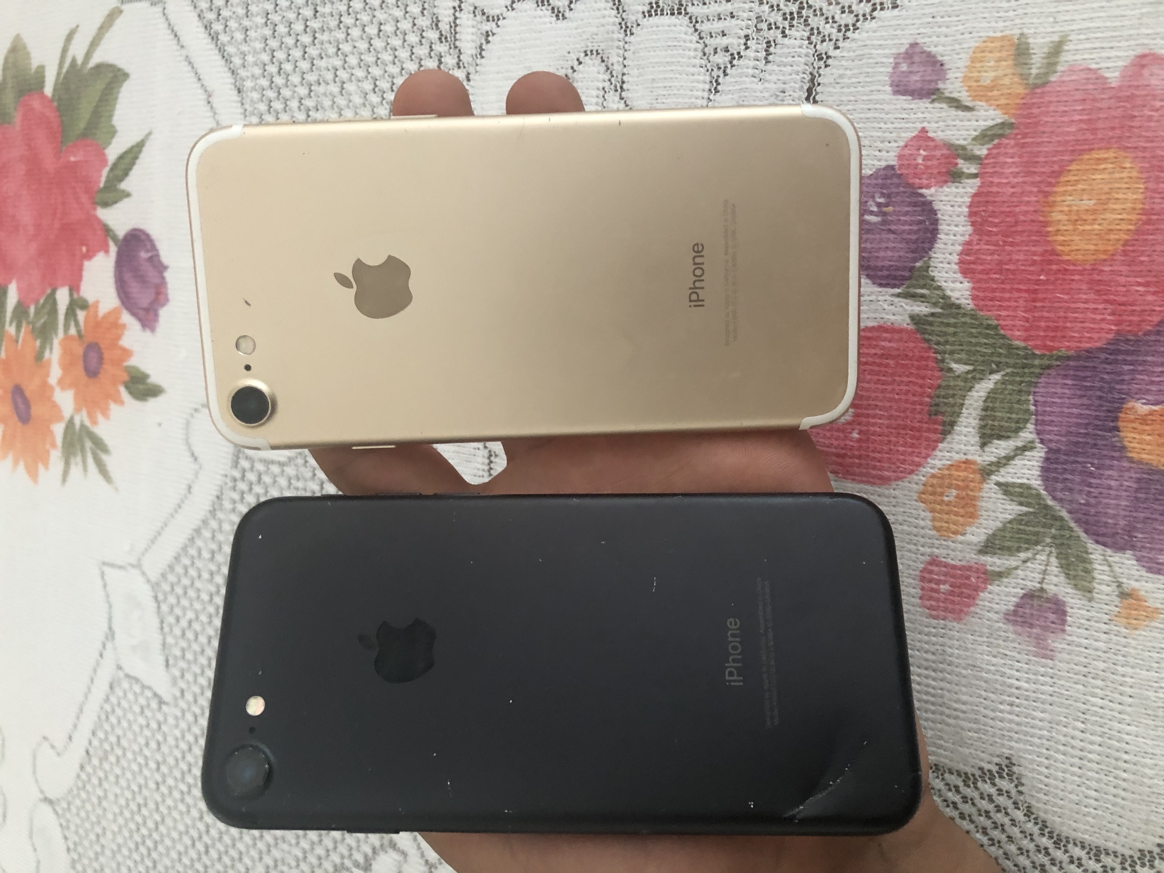 celulares y tabletas - iPhone 7normal baypass full señal uno de 128gb y el otro de 32 4