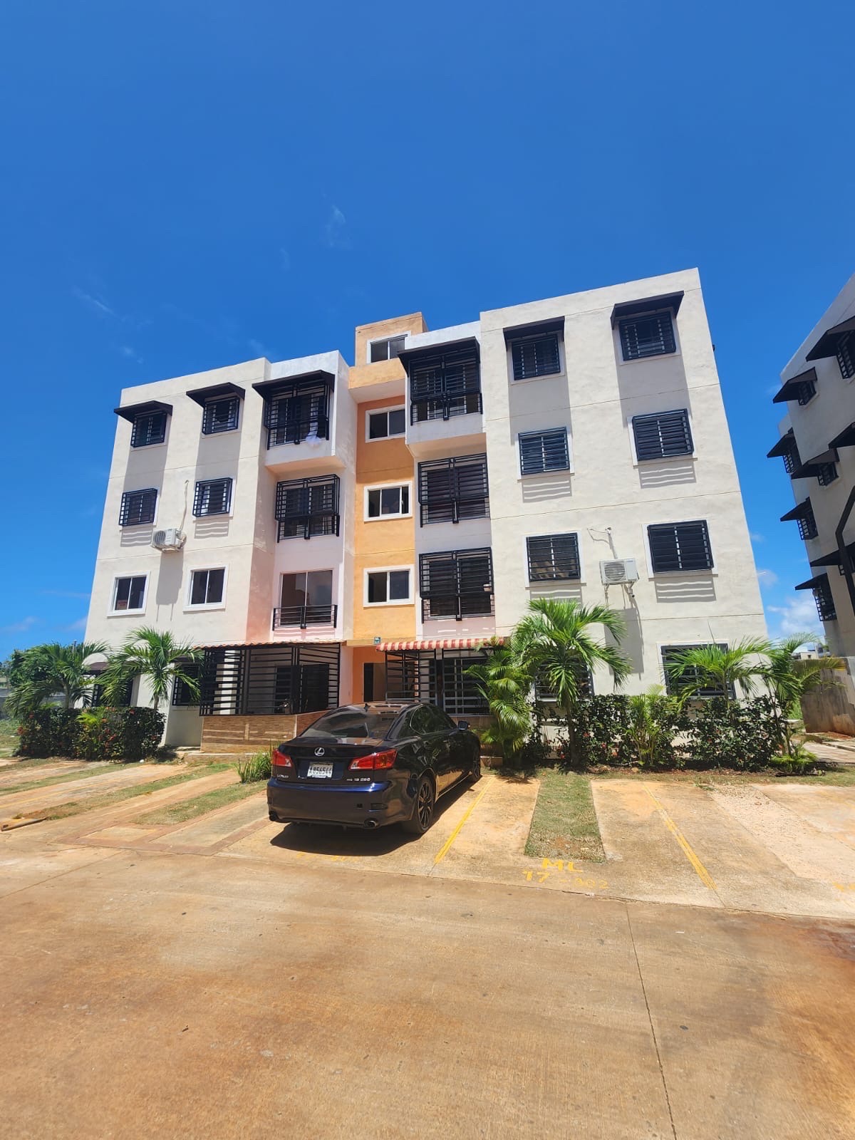 apartamentos - venta de apartamento en la autopista de san isidro Santo Domingo este  0