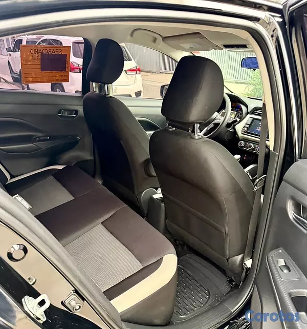 carros - Nissan Versa SV 2020 10