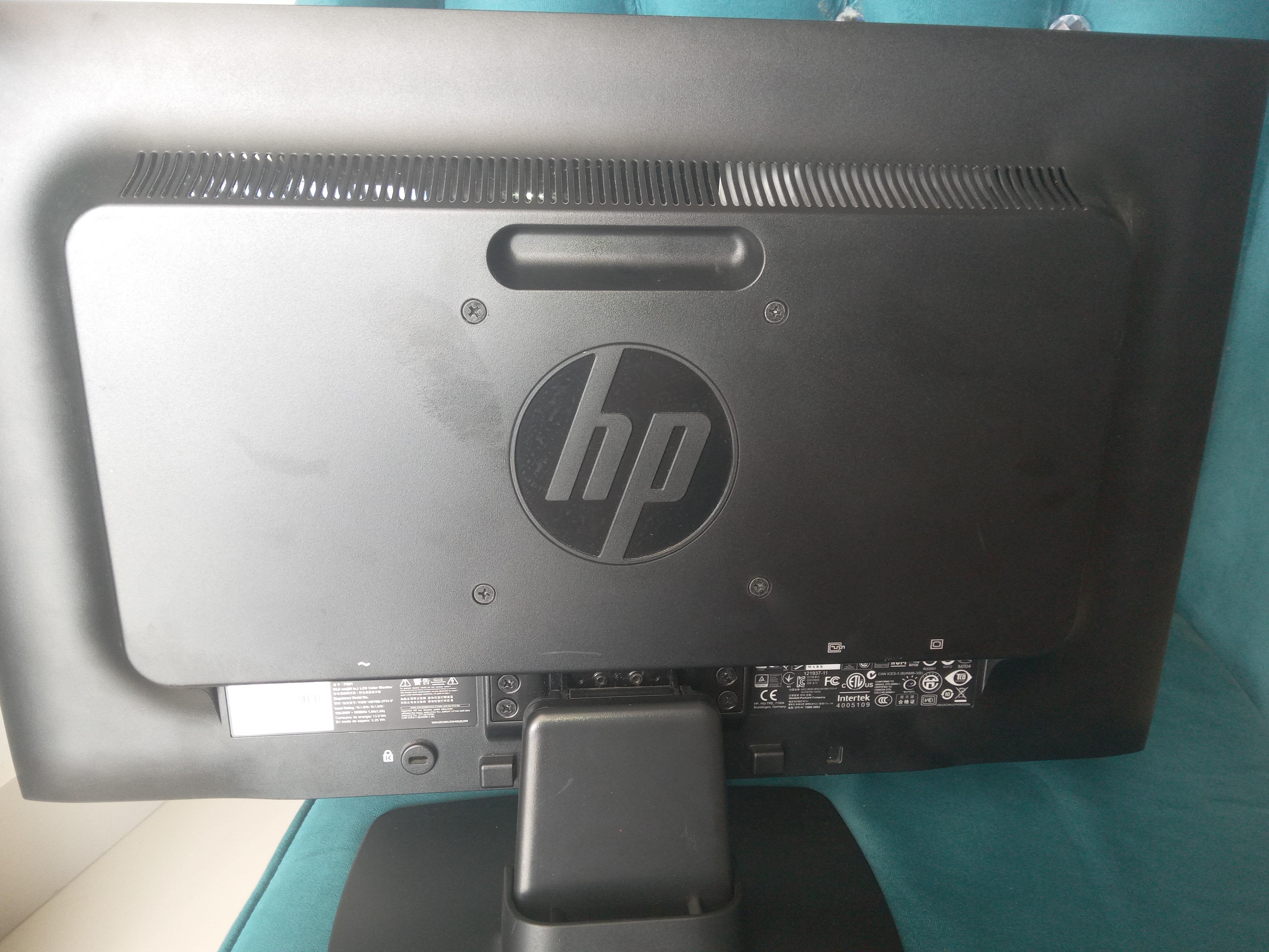 computadoras y laptops - Monitor de 20 pulgadas HP ProDisplay P201 2