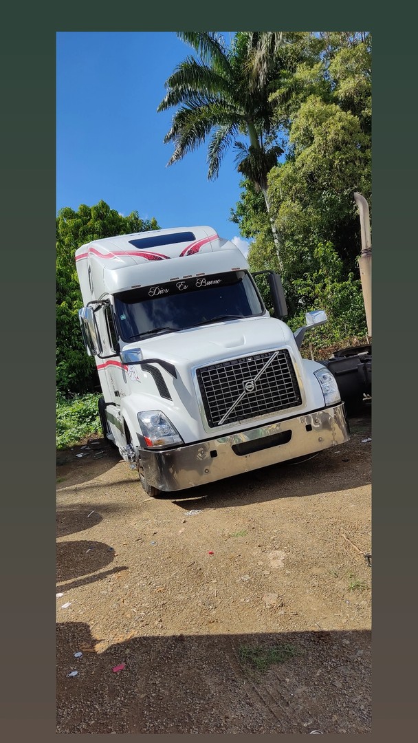 camiones y vehiculos pesados - Volvo vnl 