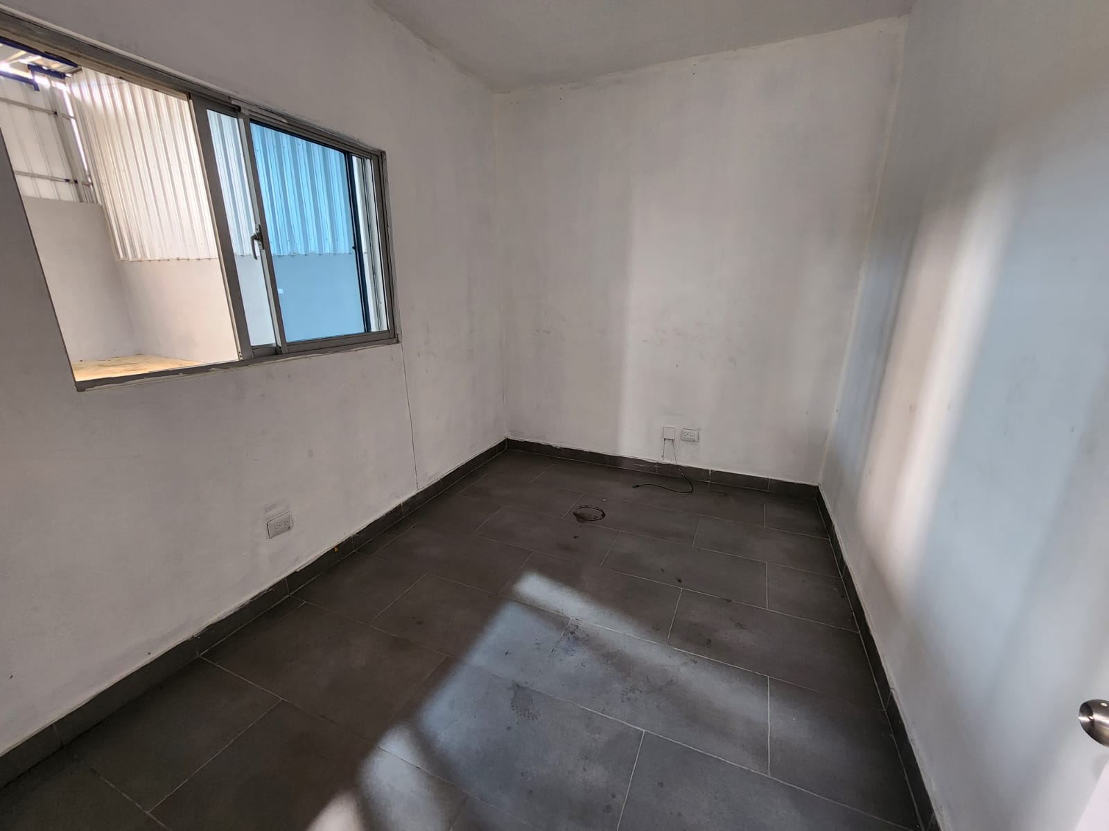 otros inmuebles - Nave en Alquiler en Santo Domingo Norte 220mts 4
