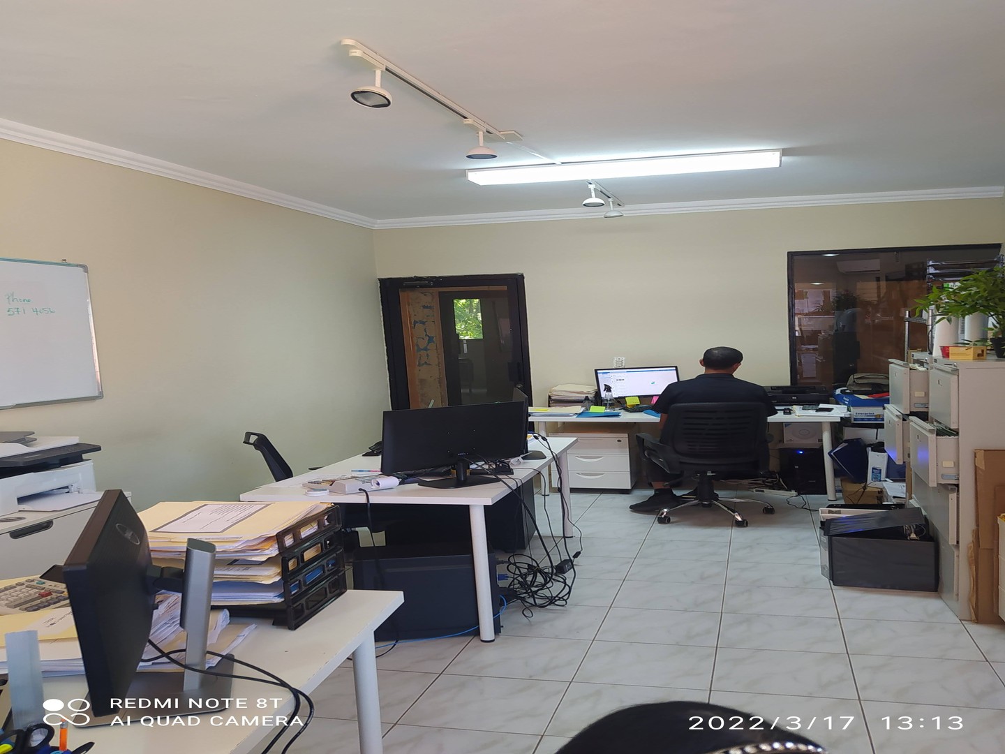 oficinas y locales comerciales - Oficina de oportunidad en Sosúa  1