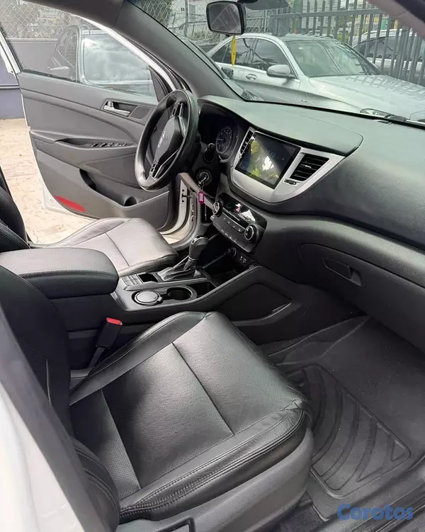 jeepetas y camionetas - HYUNDAI TUCSON 2018 6