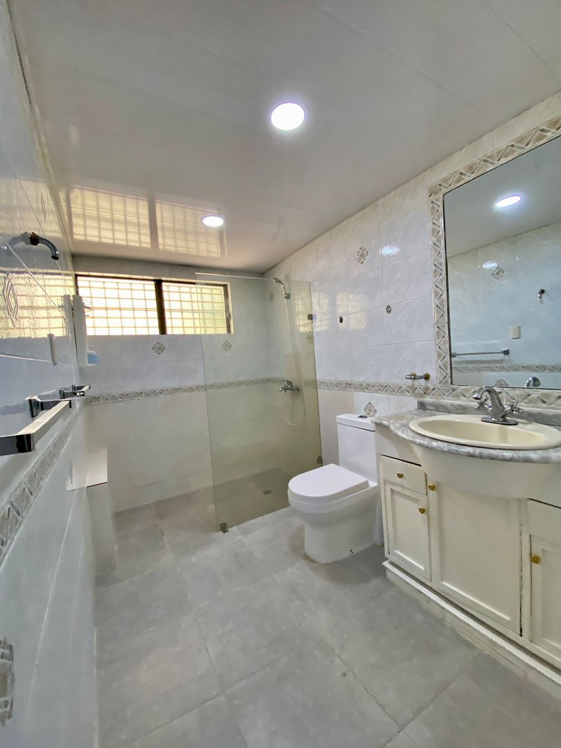 apartamentos - Se vende apartamento en Evaristo Morales 6