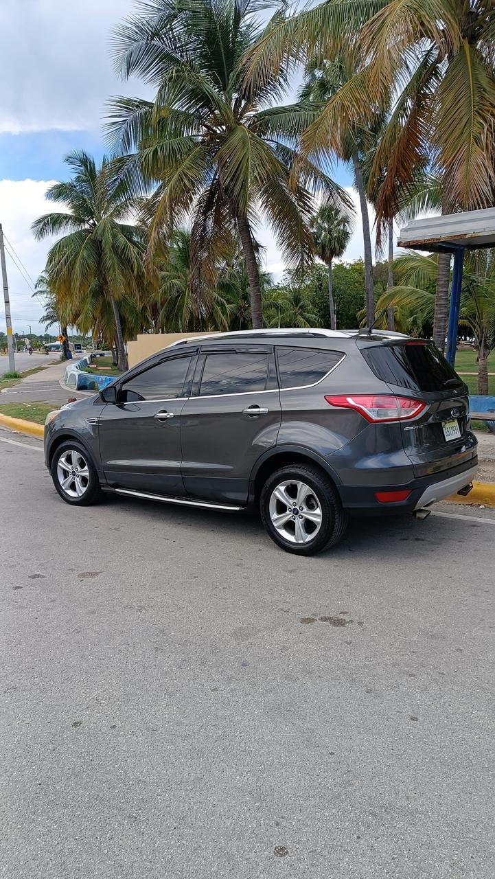 jeepetas y camionetas - Ford escape 2015 3