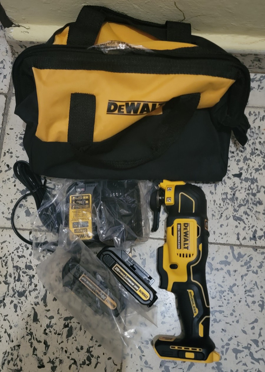 herramientas, jardines y exterior - Dewalt vibradora cortadora lijadora con kit de accesorios