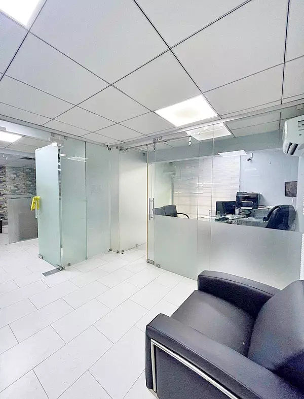 oficinas y locales comerciales - Local centrico en el Millon  6