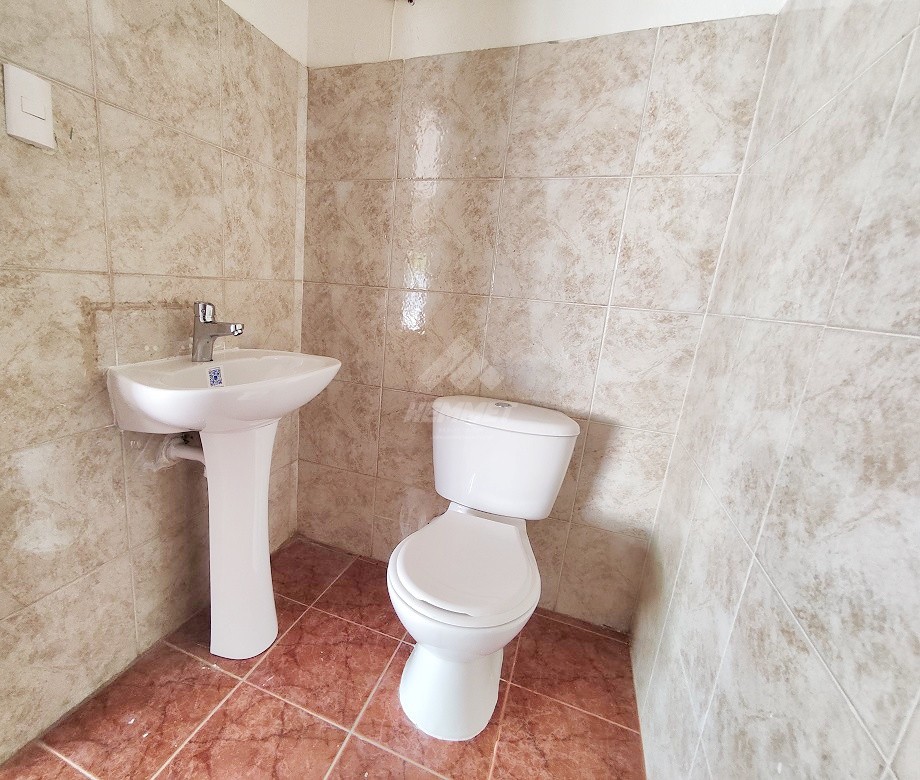 oficinas y locales comerciales - LOCAL 120MTS2 CARRETERA LUPERON GURABO SANTIAGO  5