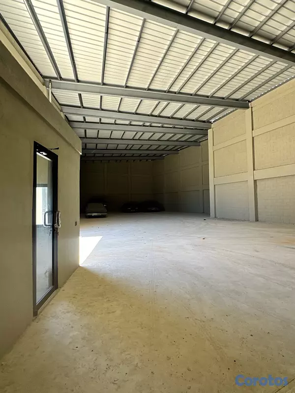 oficinas y locales comerciales - NAVE COMERCIAL  7