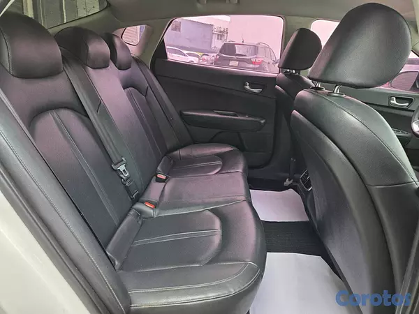 carros - KIA K5 2019 BLANCO  10