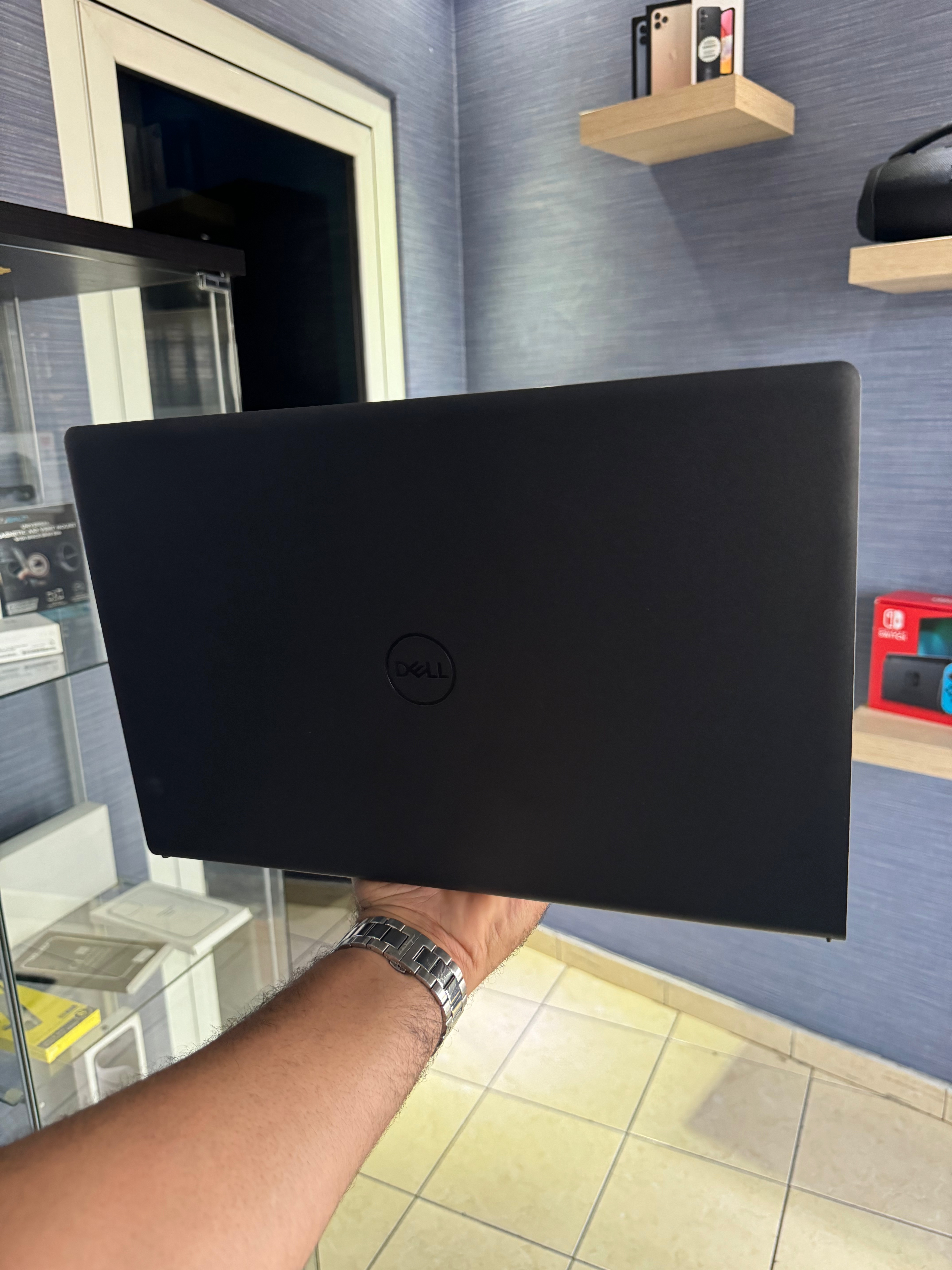 computadoras y laptops - PC Laptop DELL Inspiron 15-inch  intel i7 | 16GB R 2