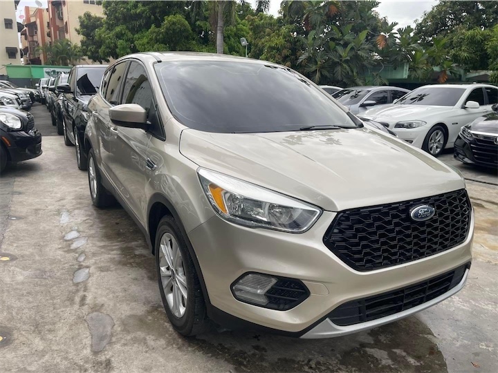jeepetas y camionetas - FORD ESCAPE SE 4WD 2017