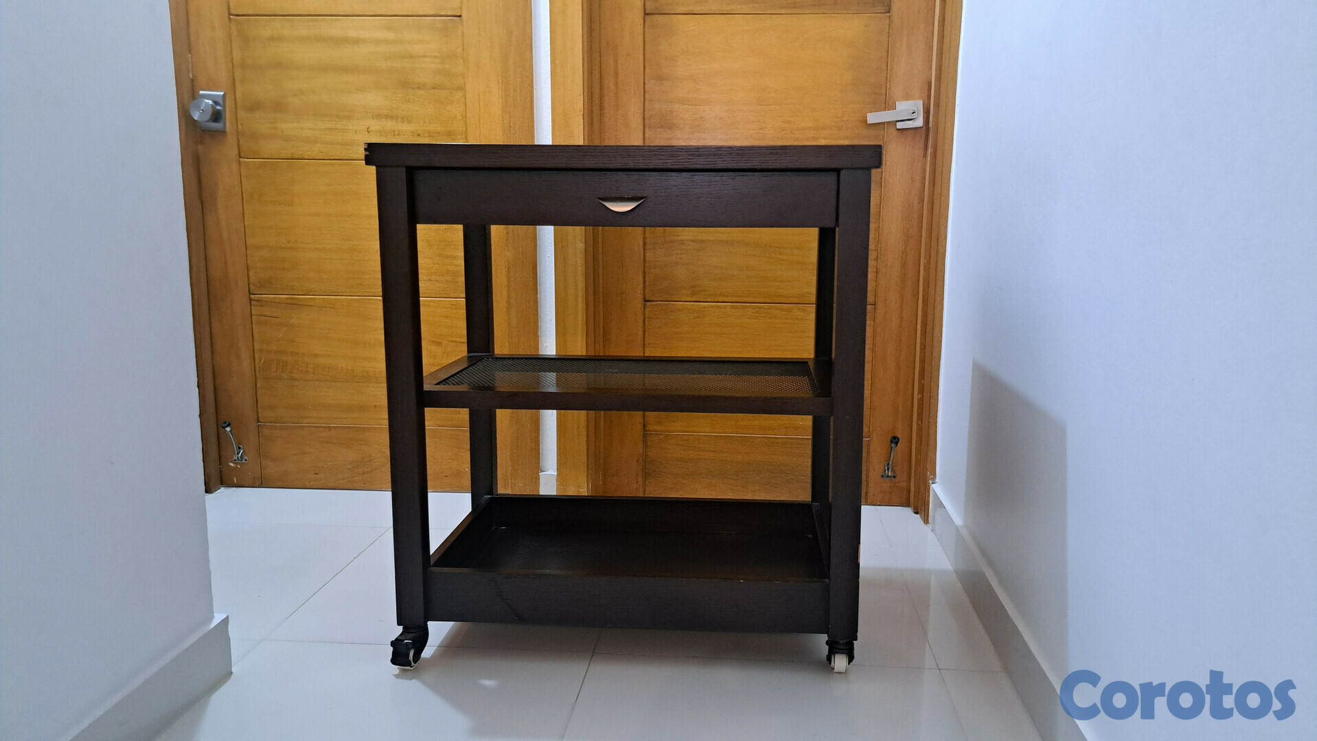 muebles y colchones - Vendo Mesa de Ayuda de madera y tope en Mármol 3