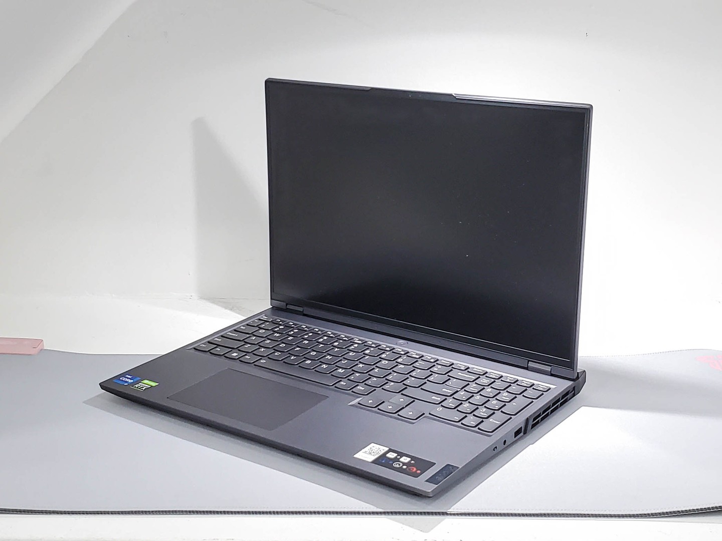 computadoras y laptops - Laptop Lenovo Legion 5 Pro 16 i7
