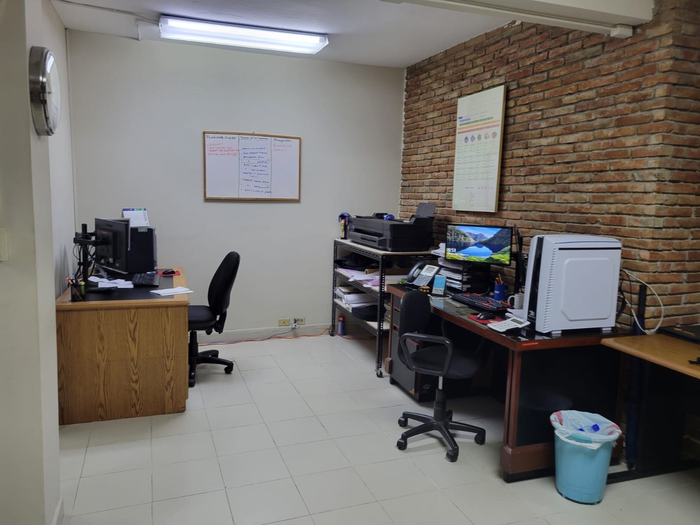 oficinas y locales comerciales - Venta de Nave y local comercial en Mata Hambre Distrito Nacional 1