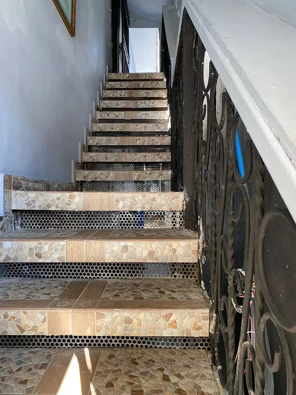 oficinas y locales comerciales - Propiedad de 2 Niveles en Venta, Jardines Metropolitanos  6