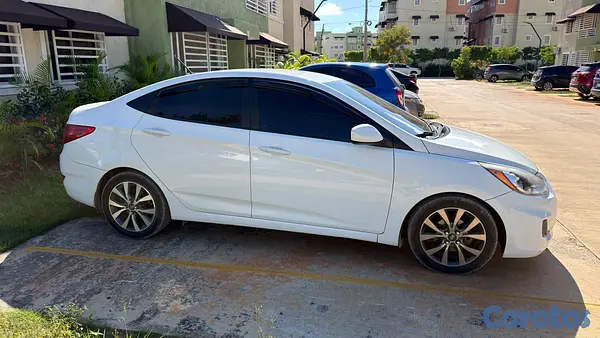 carros - Hyundai accent 2017 9