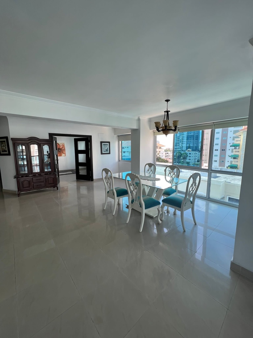 apartamentos - Vendo apto en La Esperilla 
369. MTs2.
3 habitación 
3.5 baños 
3 Balcon 
