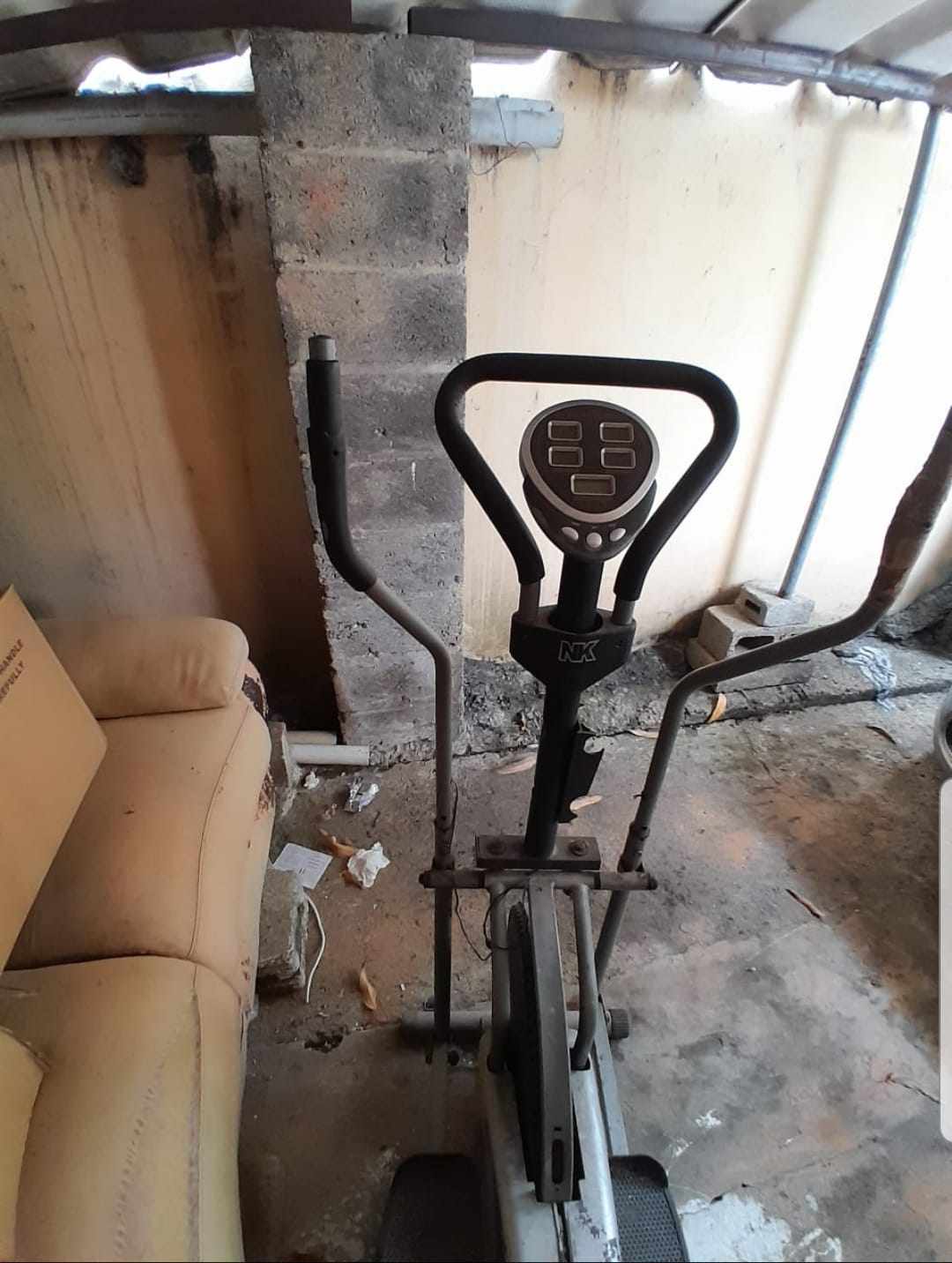 bicicletas y accesorios - Bicicleta estacionaria multifuncional.