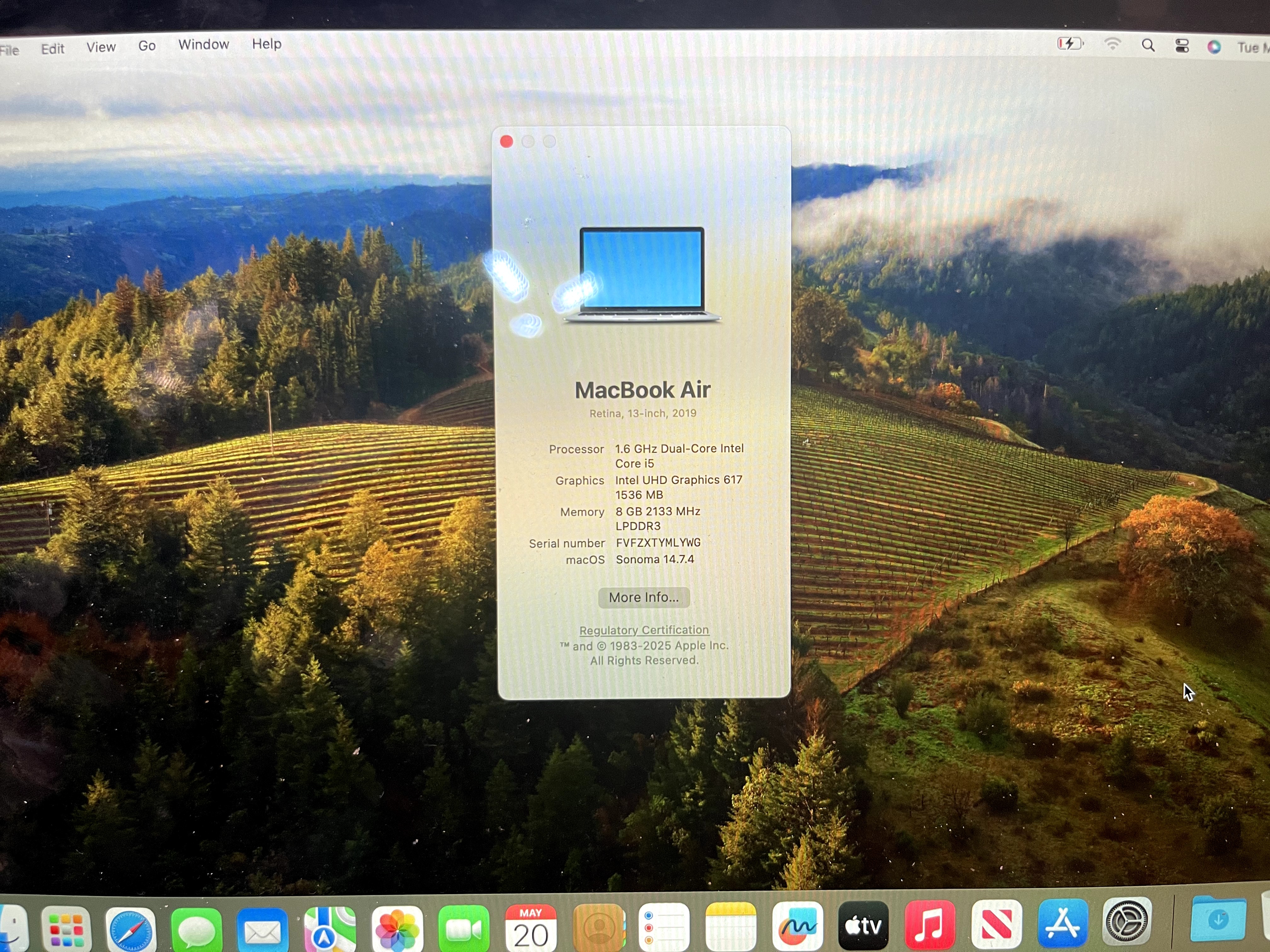 computadoras y laptops - 2019 Macbook Air 13 inches 8G-Ram, 128G SSD. 4