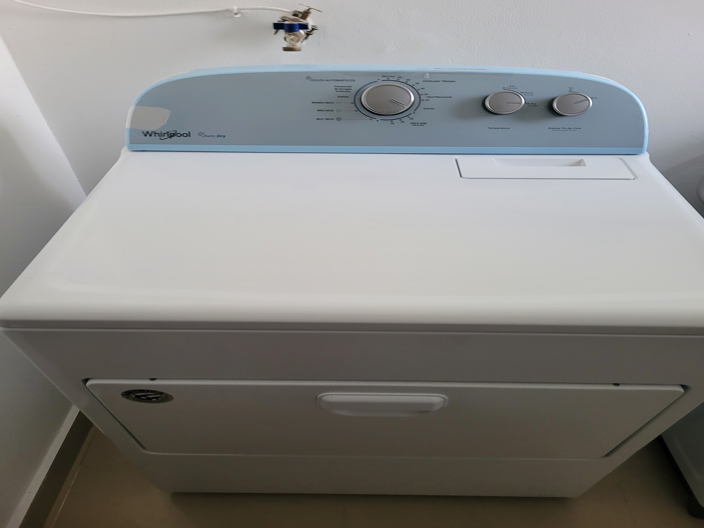 electrodomesticos - Como nueva secador Whirlpool menos de un ano$27,000 o negociable
