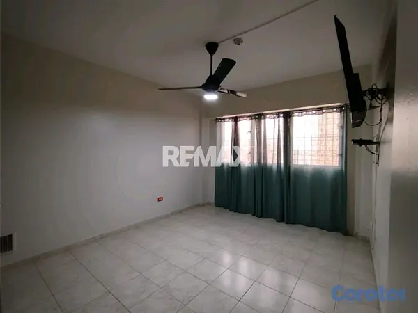 apartamentos - Apartamento en Venta en el Ensanche Ozama 3H. 2B. 1P, 2do Nivel 8