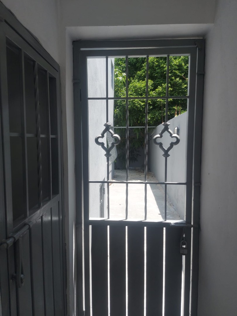 casas - Casa de dos niveles barata Autopista de San Isidro 1