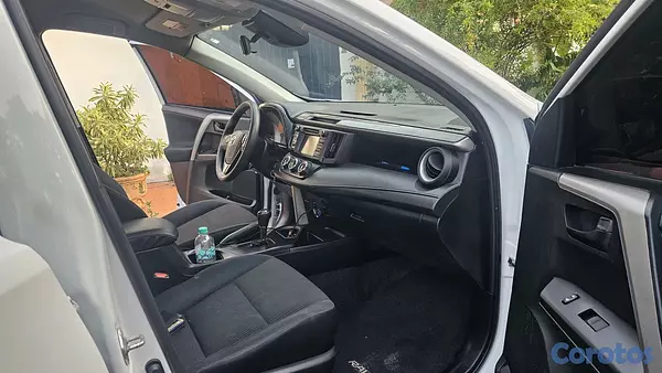 jeepetas y camionetas - Toyota rav4 2018 4wd 7