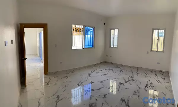 casas - casa de un nivel con piscina en lugar tranquilo  5