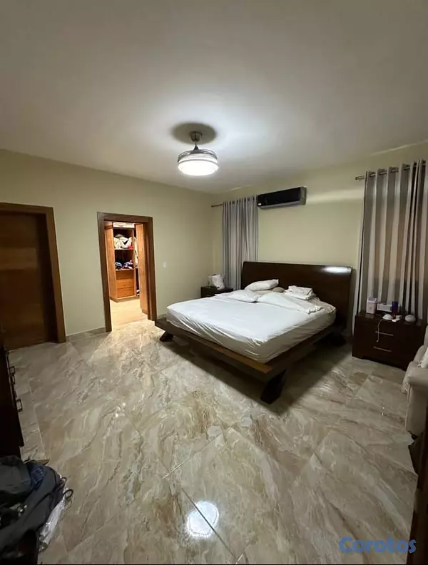 casas - Casa de dos niveles + marquesina en el 5to centena 3