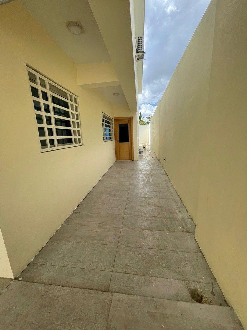 casas - Se vende casa de dos niveles en San Isidro 1